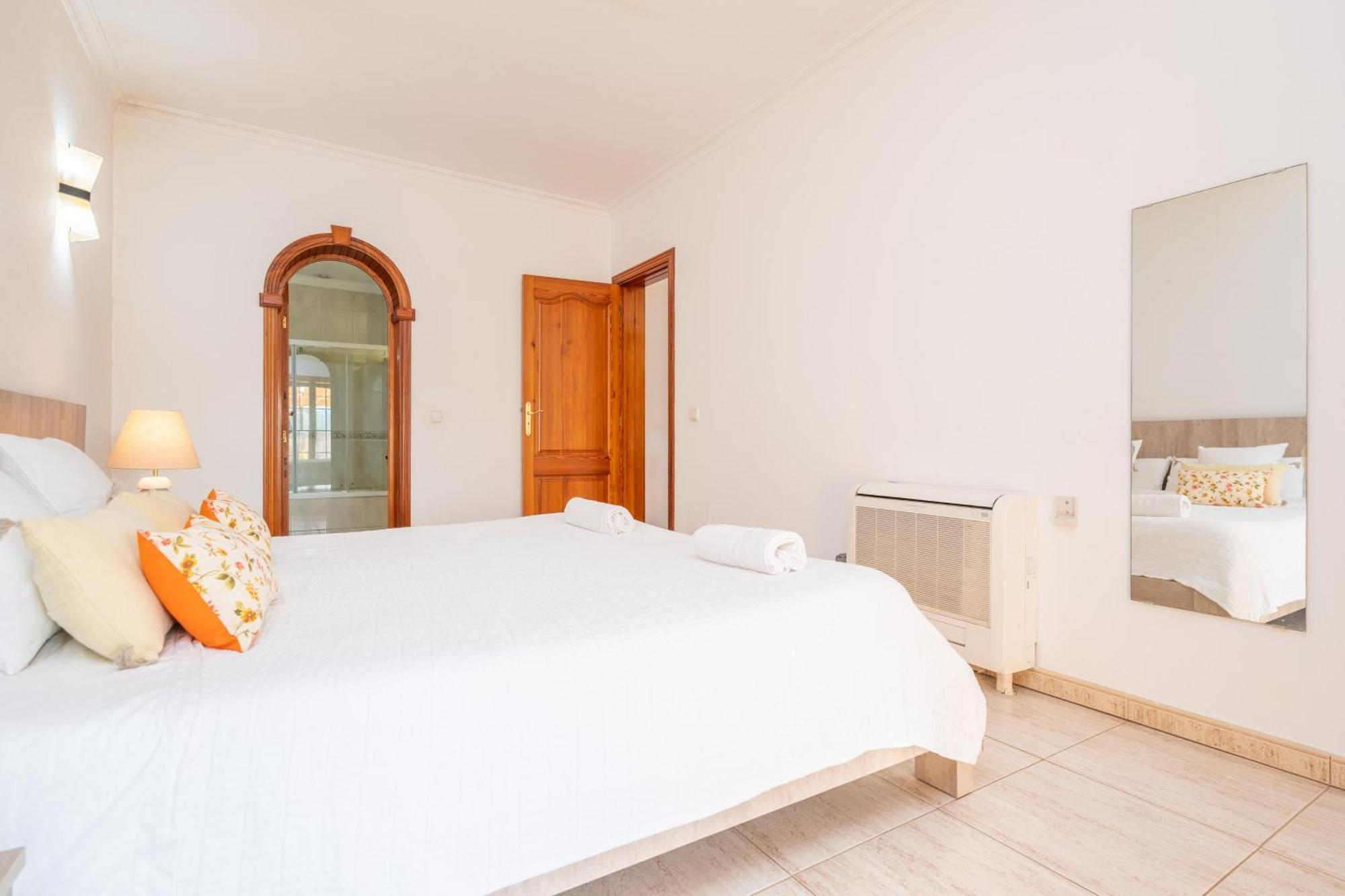 Villalonga Villa *